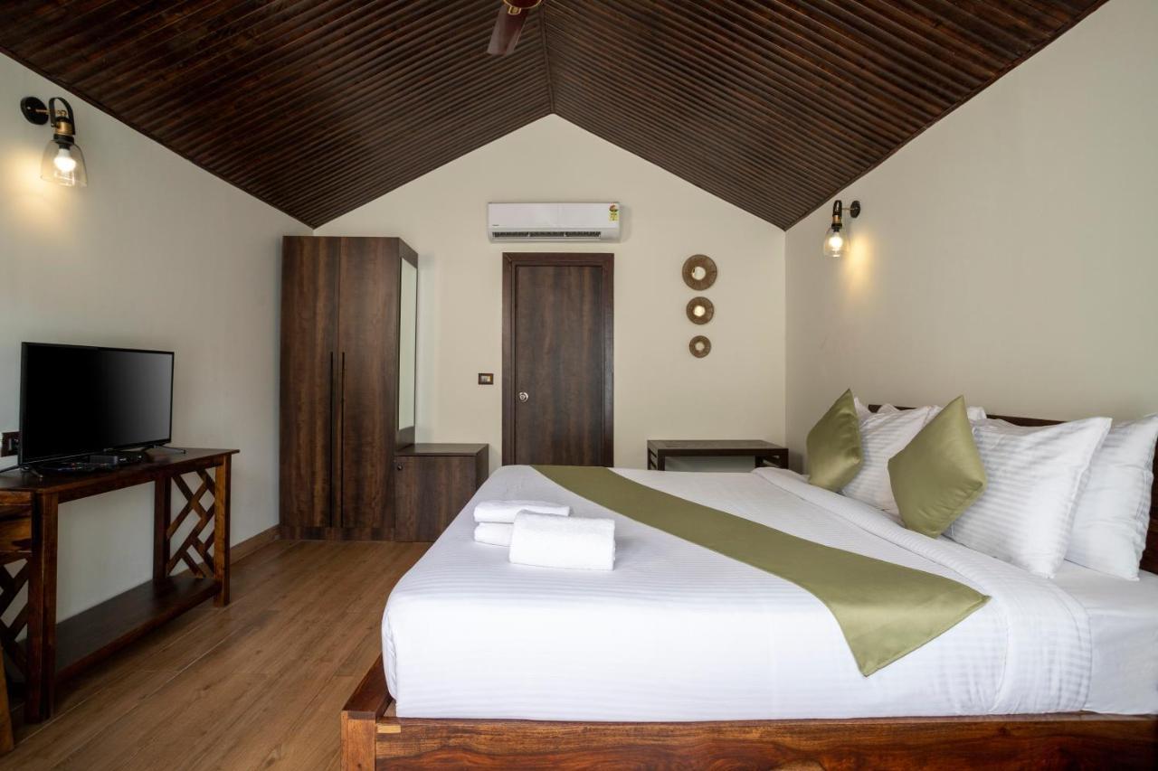 فندق Stone Wood Premier Gokarna جوكارنا المظهر الخارجي الصورة